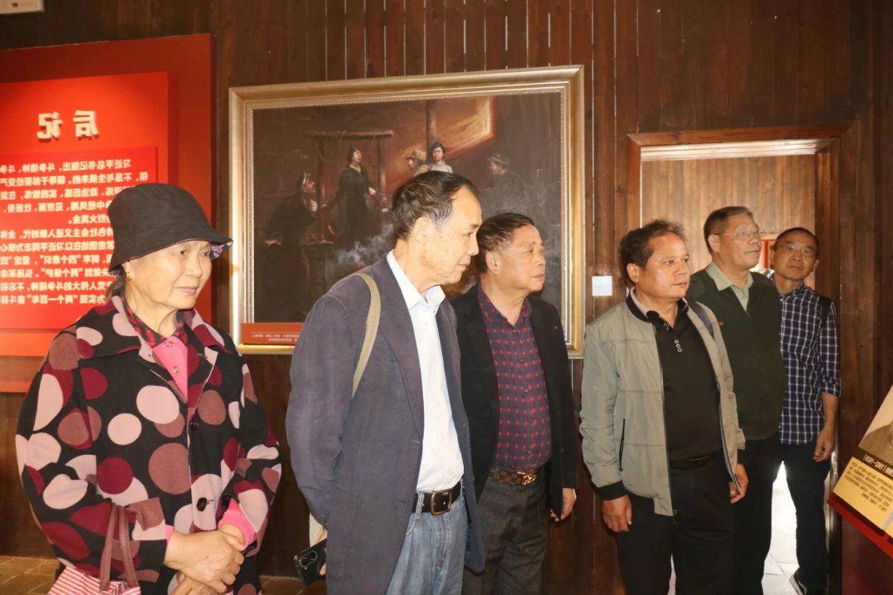 The Party branch of Changde Poetry Society went to Wangcheng to carry out red collecting style and theme Party Day activities